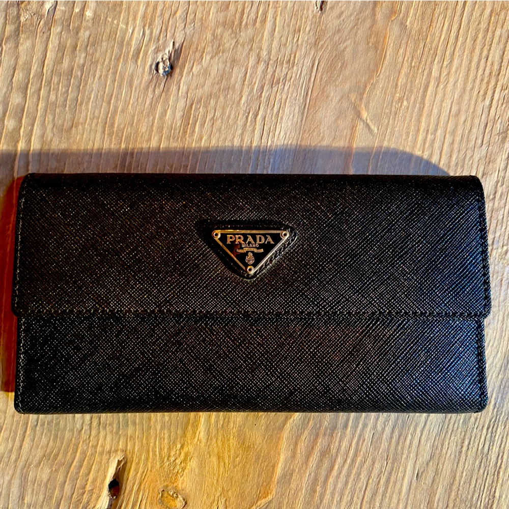 Prada Black Leather Wallet with authenticity card